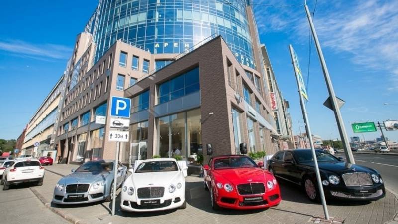 Петербуржские владельцы "Мега-Авто" выставили на продажу акции своей компании