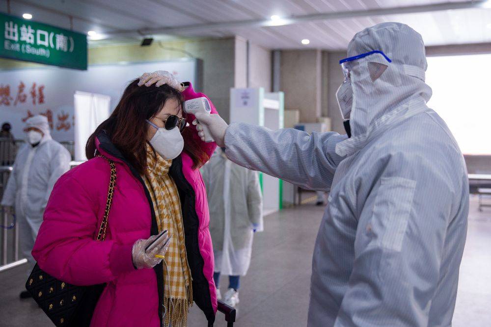 Число жертв нового коронавируса в Китае превысило 1000 человек