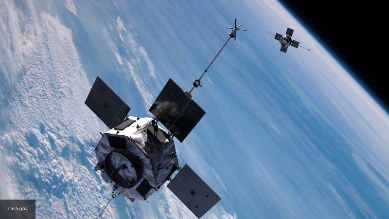 Генерал ВВС США Рэймонд заявил о сближении американского и российского спутников в космосе