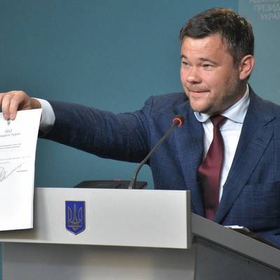 Зеленский уволил с должности руководителя своего офиса