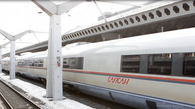 Пассажирам сломавшегося по пути в Москву "Сапсана" вернут деньги за билеты