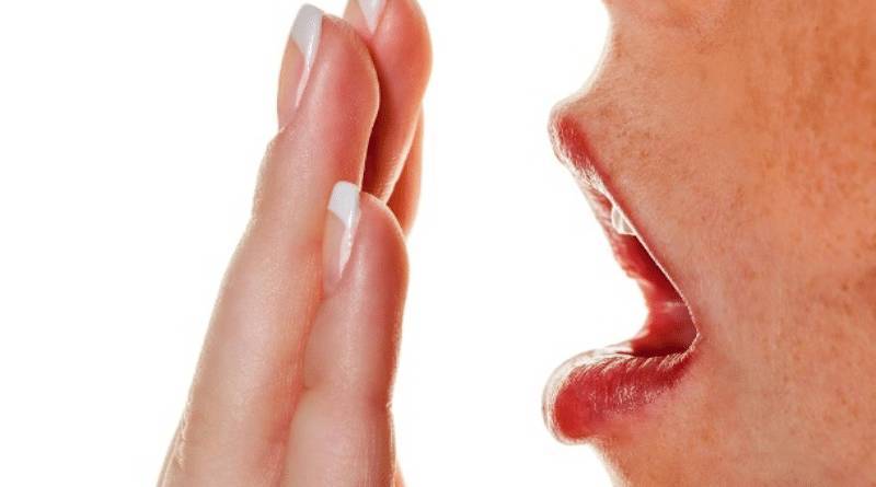 В каких случаях неприятный запах изо рта – причина опасной болезни?