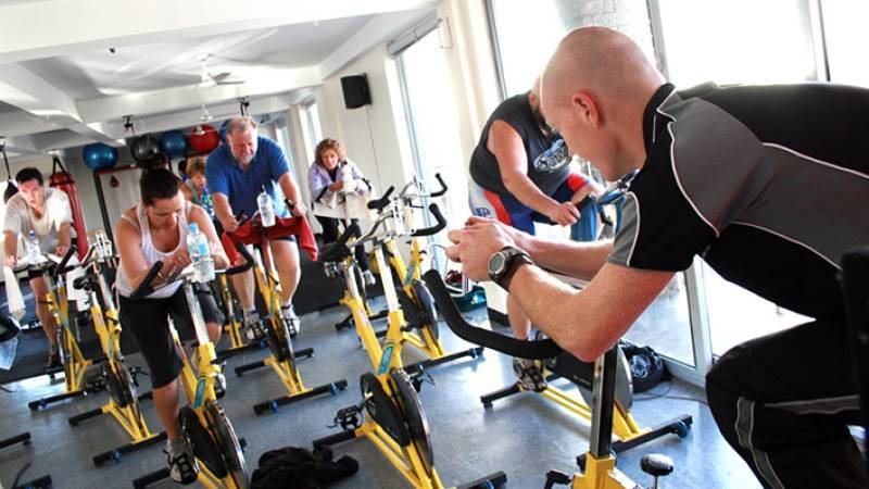 Житель Омска пожаловался в ФАС на фитнес-клуб, отказавший в скидке из-за лишнего веса