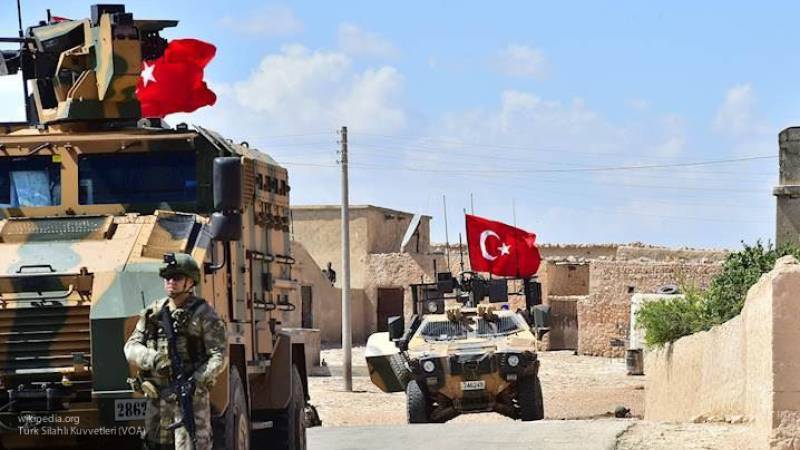 Турция перебрасывает танки в Идлиб на помощь боевикам, терпящим поражение от армии Сирии