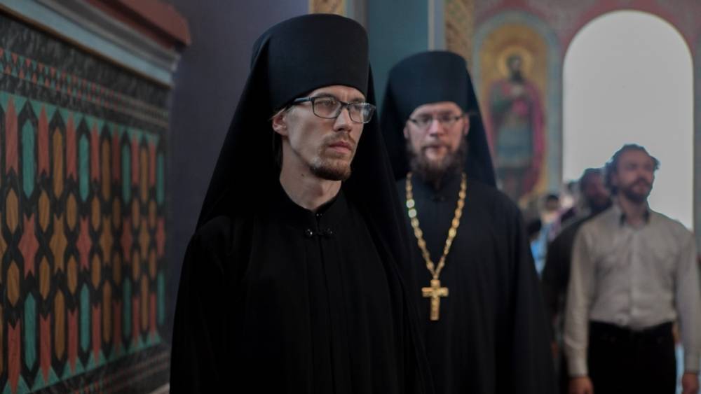 Украинский националист призвал выслать всех священников УПЦ МП в Россию