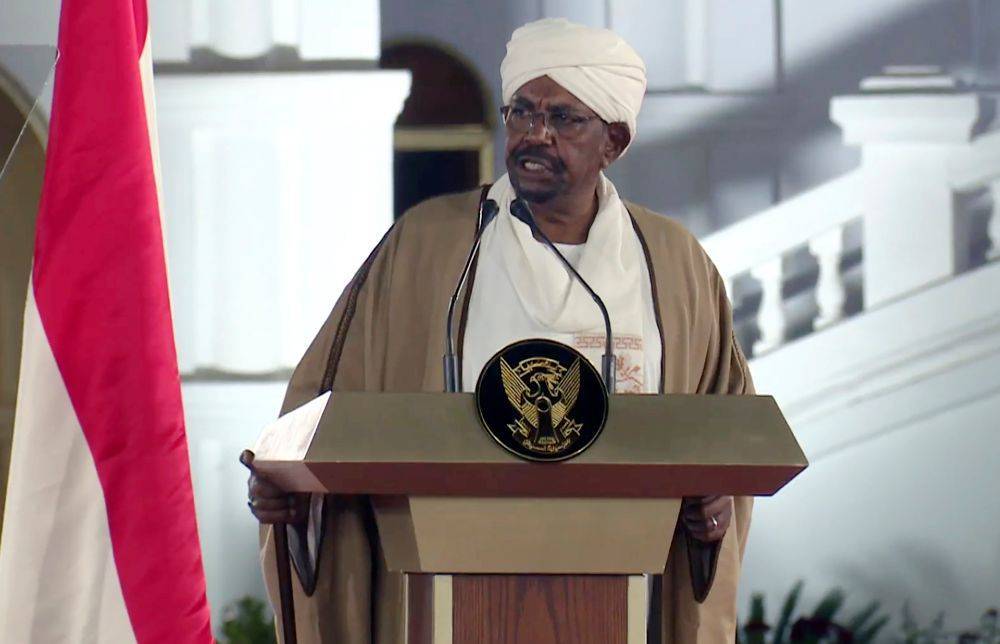Судан передаст бывшего президента Международному уголовному суду