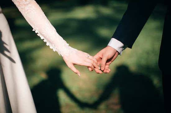 Сегодня — Международный день брачных агентств