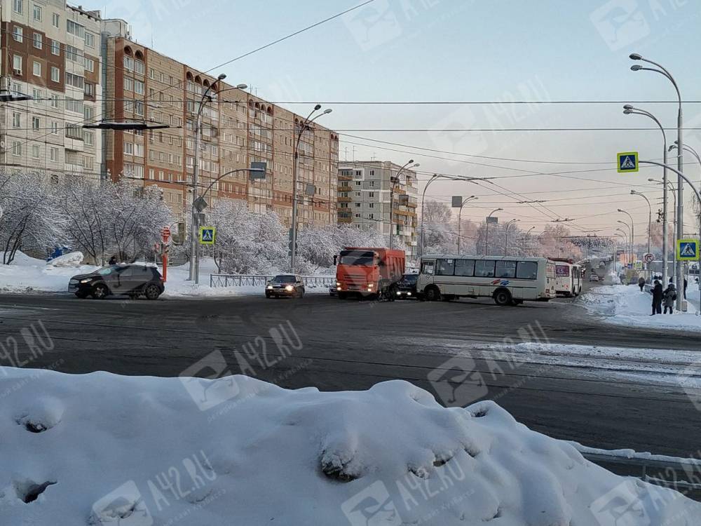 Стали известны подробности массового ДТП с маршруткой в Кемерове
