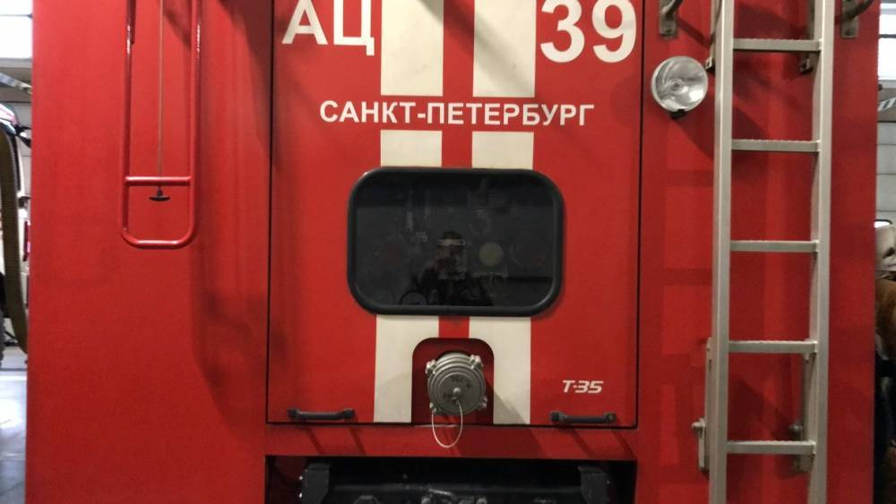 Спасатели потушили три горящие машины на проспекте Кузнецова