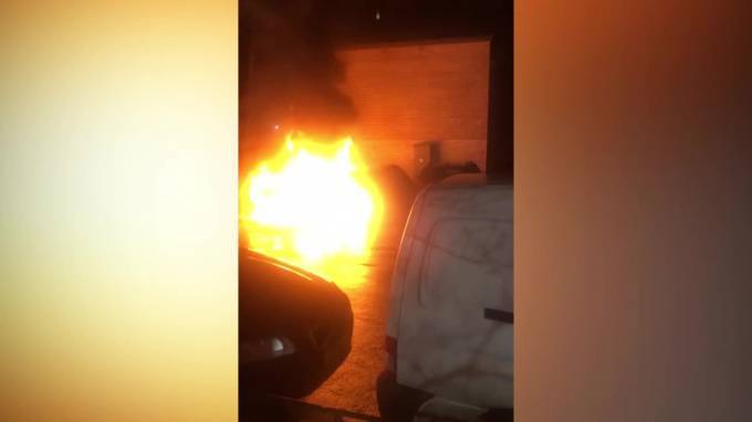 В Петербурге сожгли автомобиль зенитовского фаната Саши "Макасина"