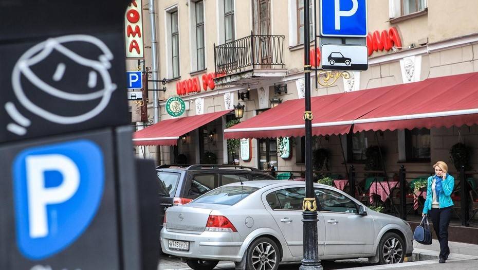 Депутаты Петербурга предложили Госдуме метод борьбы с неплательщиками за парковку