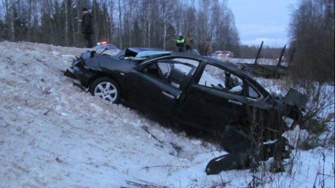 Два человека погибли в ДТП в Новгородской области