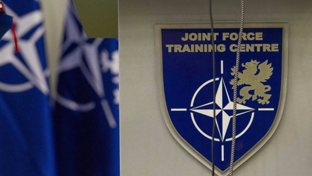 НАТО хочет избежать «дорогостоящей гонки вооружений» с Россией