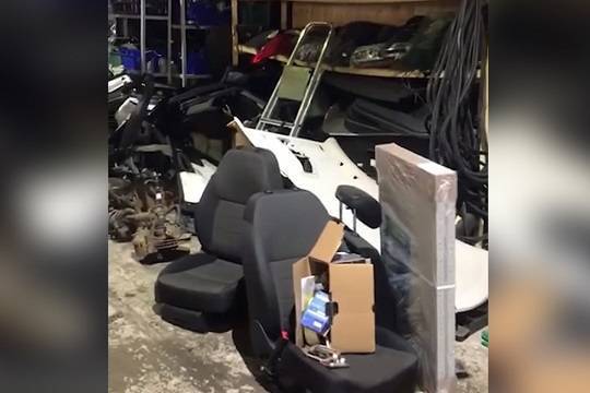 В Подмосковье полиция выявила мастерскую по разборке краденых автомобилей