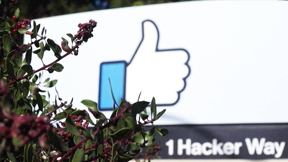 Facebook удалил десятки российских аккаунтов перед выборами в США