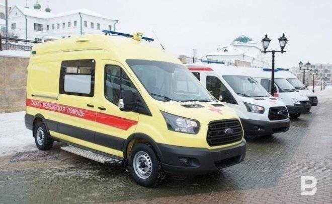 Очевидец: в Казани у ипподрома столкнулись несколько машин, погиб один человек