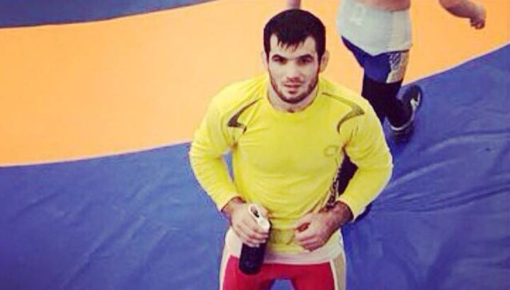 Россиянин Абдуллаев завоевал серебро на чемпионате Европы по борьбе