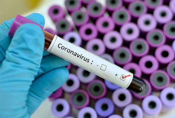 Число умерших от коронавируса в Китае превысило 1300 человек