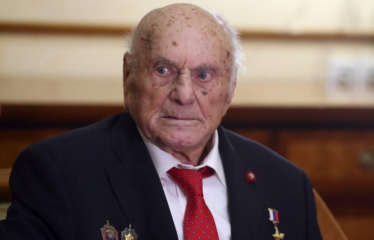 Спасший Краков разведчик Алексей Ботян умер на 104-м году жизни