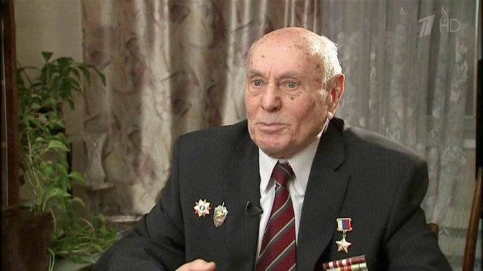 На 104-м году жизни скончался разведчик Алексей Ботян