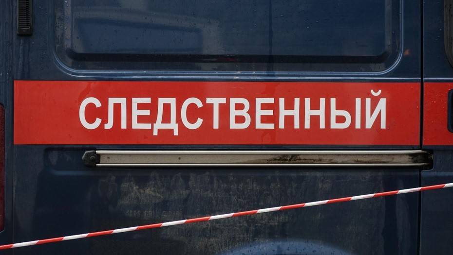 В Петербурге задержали замдиректора центра соцобслуживания с сыном за хищение 16,2 млн рублей