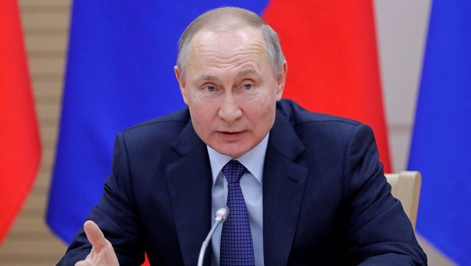 Путин поддержал идею ввести дополнительный выходной для голосования по Конституции