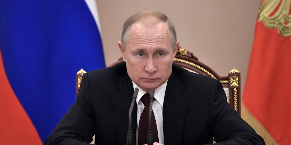 Путин: поправки в Конституцию должны одобрить россияне