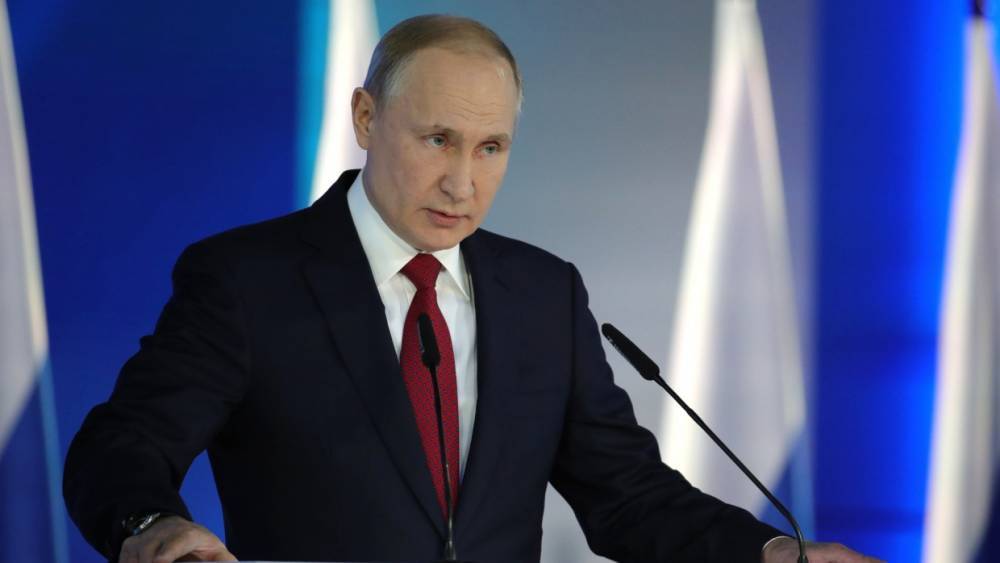 Путин назвал число поступивших поправок к конституции серьезным вызовом