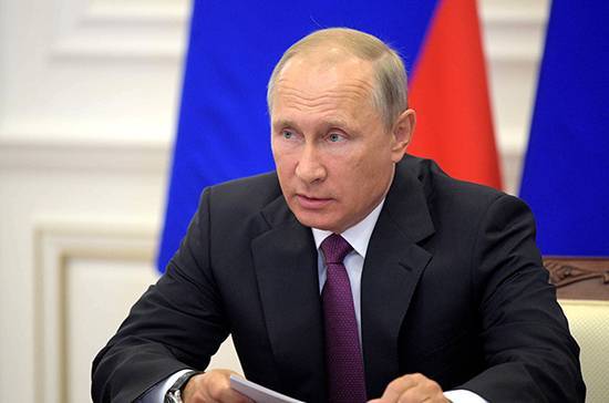 Путин поддержал идею прописать в Конституции запрет на отчуждение территорий России