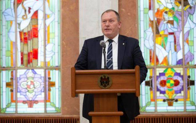 В Молдавии парламентская оппозиция требует отставки главы МИДЕИ - eadaily.com