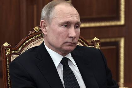 Путин поддержал внесение в Конституцию запрета отчуждать территории России