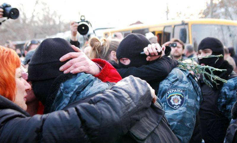 «Блестящая спецоперация!»: обмен «беркутовцев» обернётся катастрофой для идей майдана - politnavigator.net - Украина