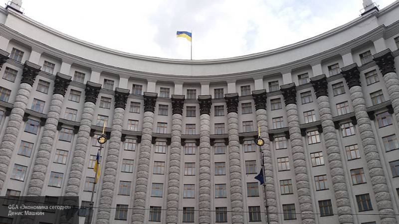 Киевские власти решили провести перепись населения в Крыму и Донбассе с помощью спутника
