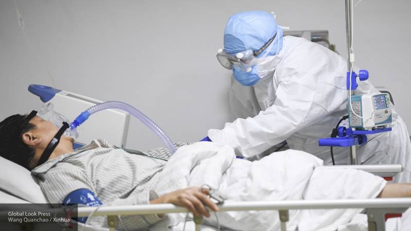 Китайские врачи переливают больным пневмонией кровь выздоравливающих пациентов