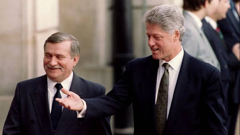 «Банальный разговор»: что стоит за историческим диалогом Леха Валенсы и Билла Клинтона об «опасности» России