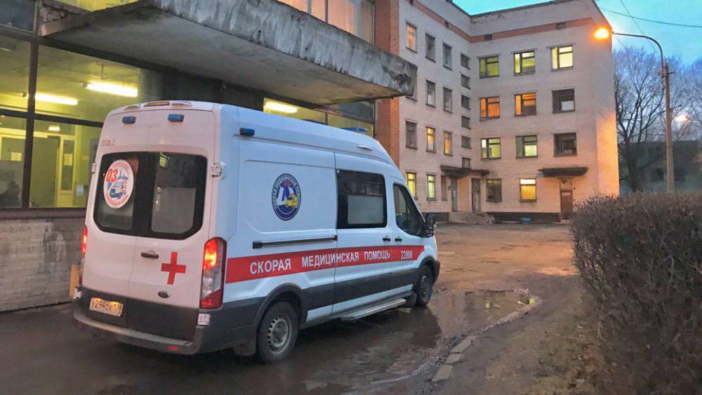 Беглянку из-под карантина закроют в боксе Боткинской больницы до 19 февраля