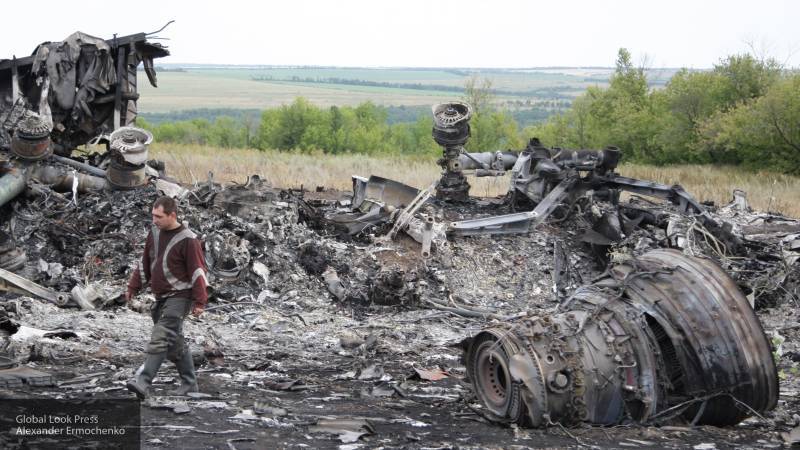 Нидерланды отказались от проведения судебного процесса над подозреваемыми по MH17 в РФ