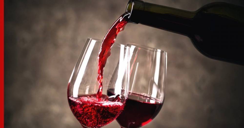 Россиянам дали советы по выбору вина для романтического ужина