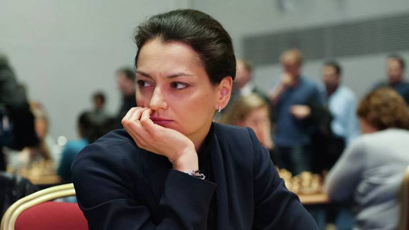 Шахматистки Костенюк и Гунина потерпели поражения в шестом туре турнира в Сент-Луисе