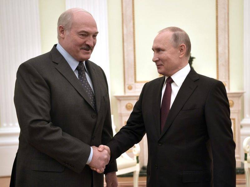 Лукашенко заявил, что россияне и 120% белорусов против объединения стран