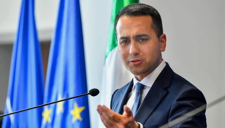 Глава МИД Италии призвал к протестным акциям в стране