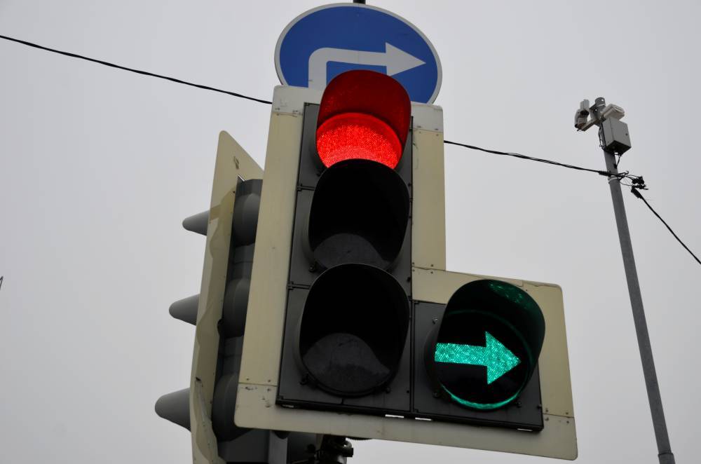 Житель Астрахани украл светофор с одного из перекрестков города