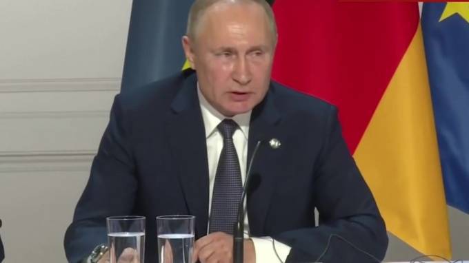 Путин поставил перед Зеленским вопрос о минских договоренностях
