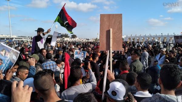 Народ Ливии вышел на протест против вмешательства турецких властей во внутренние дела их государства