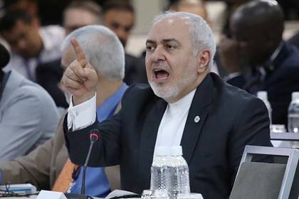 В Иране рассказали о вероятности войны с США после смерти Сулеймани