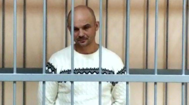 В Хабаровске суд арестовал отца брошенных в аэропорту детей