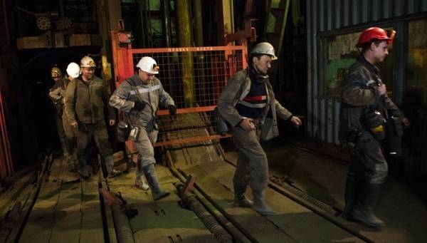 228 горняков эвакуированы из шахты в Белгородской области из-за задымления