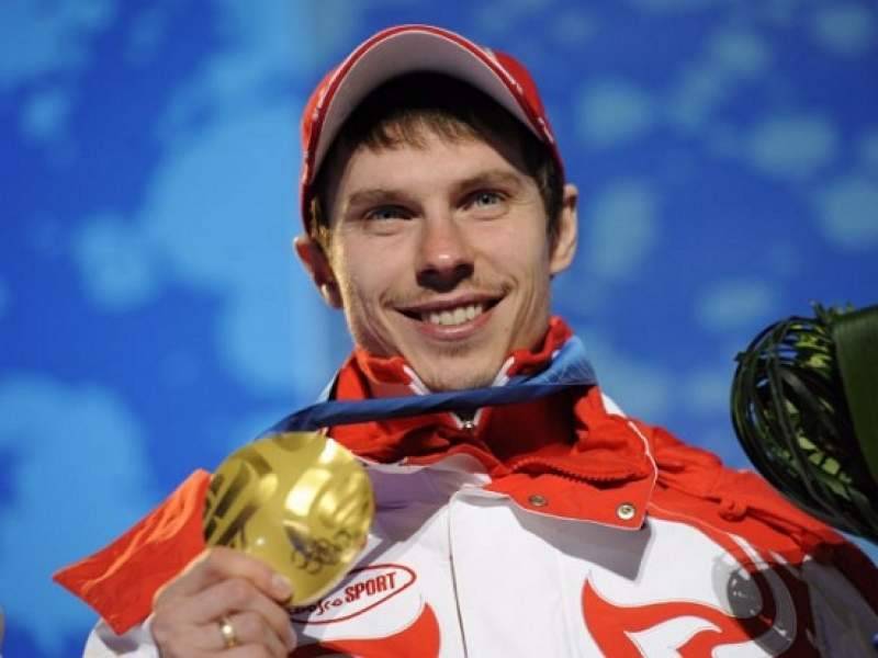 Российского биатлониста Устюгова лишили олимпийского золота за допинг