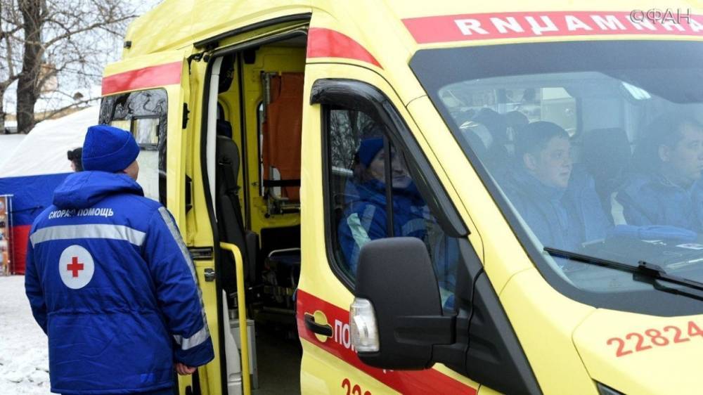 Водитель Hyundai в Пскове получил серьезные травмы в ДТП с иномаркой