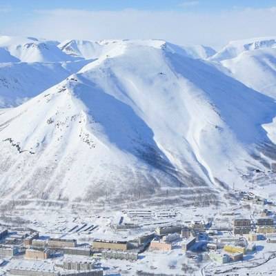 Спасатели занимаются поисками туристки из России на горнолыжном курорте Гудаури